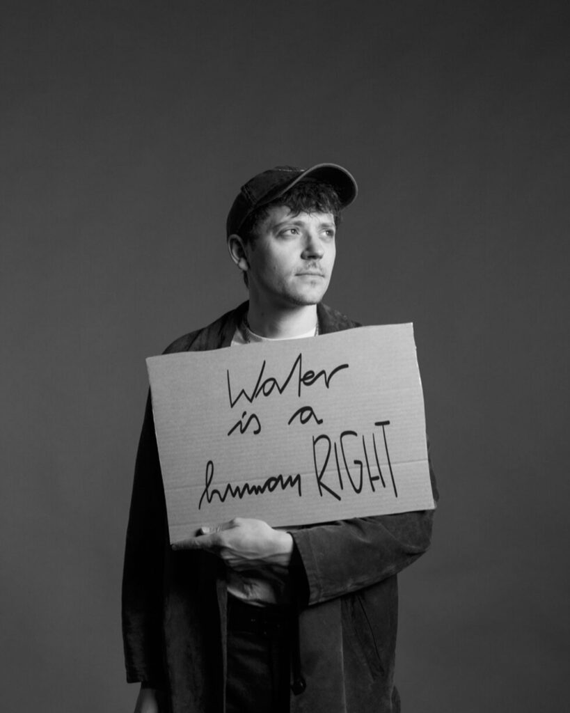 Water is a human RIGHT, Oehl